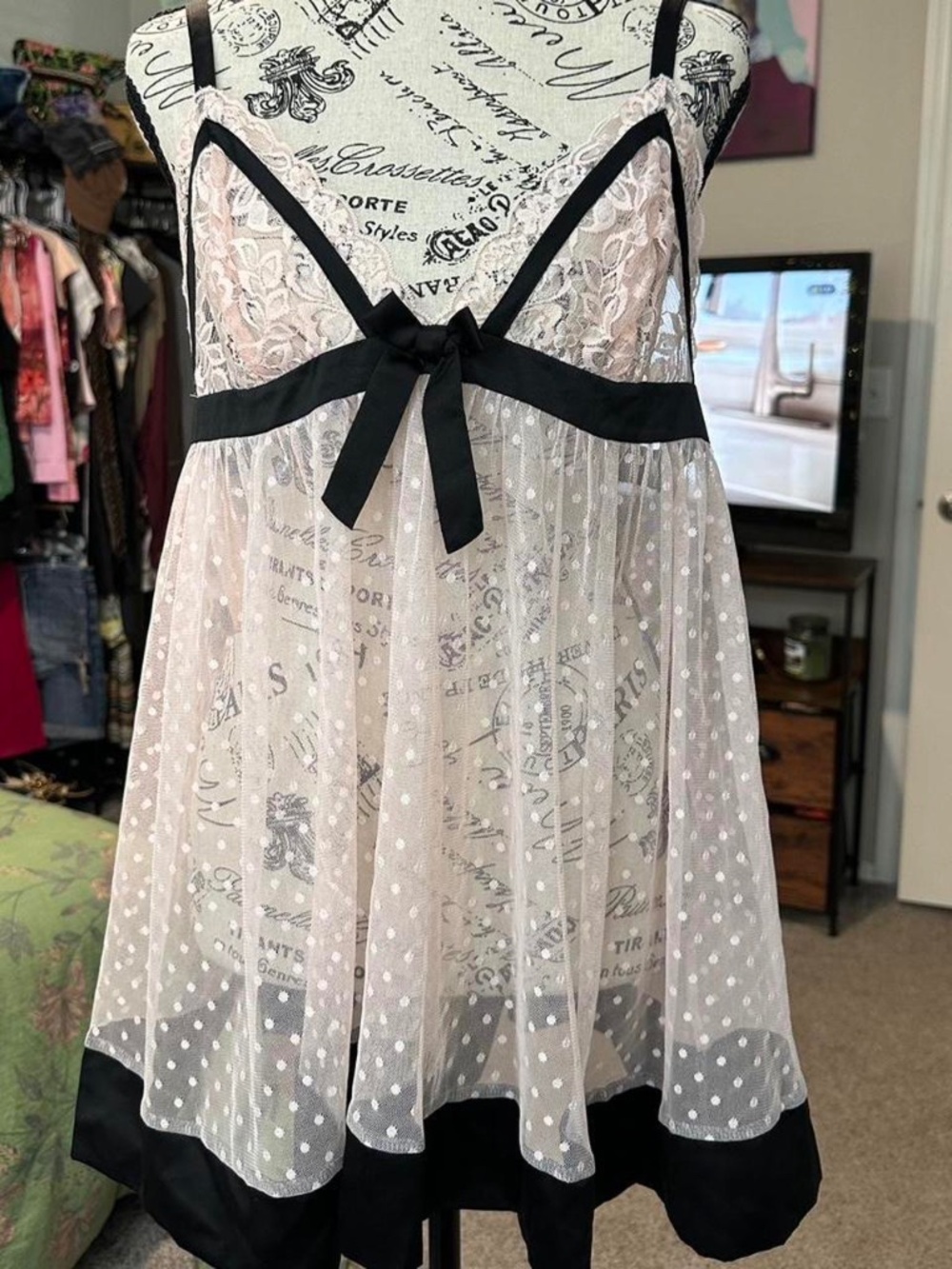 ADORABLE BABYDOLL pink lace shirt with black tie!!